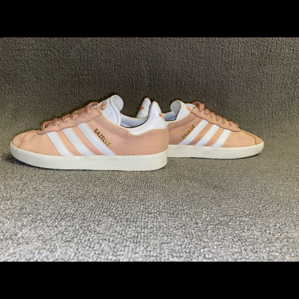 ADIDAS Gazelle in peach suede.